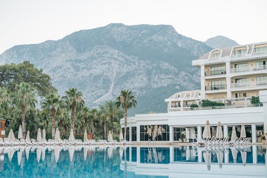 Mountain Air Meets Luxury at Crestfield Lodge