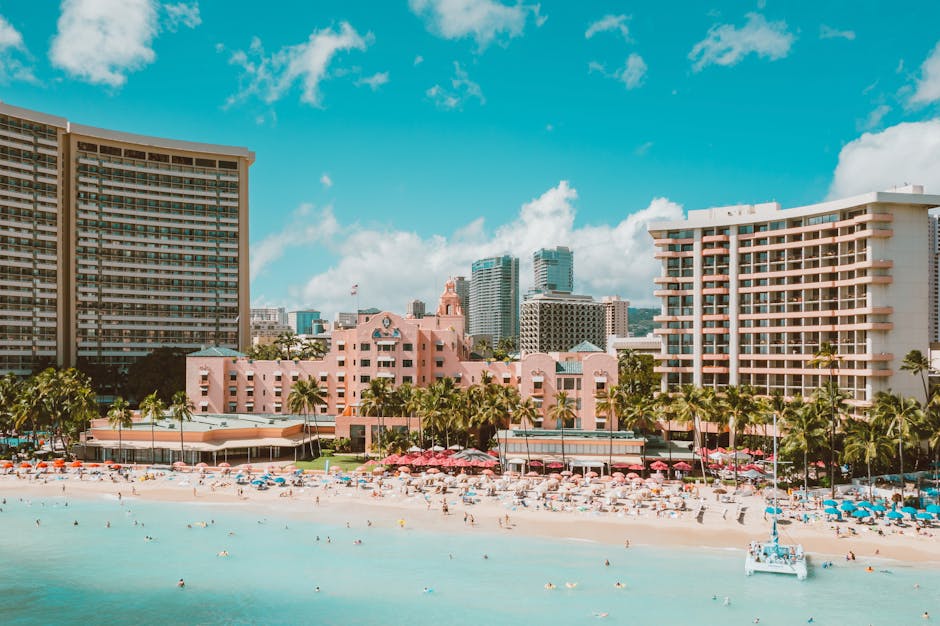 Hawaii Oceanfront Hotels With Fire Floors and Palm Walls