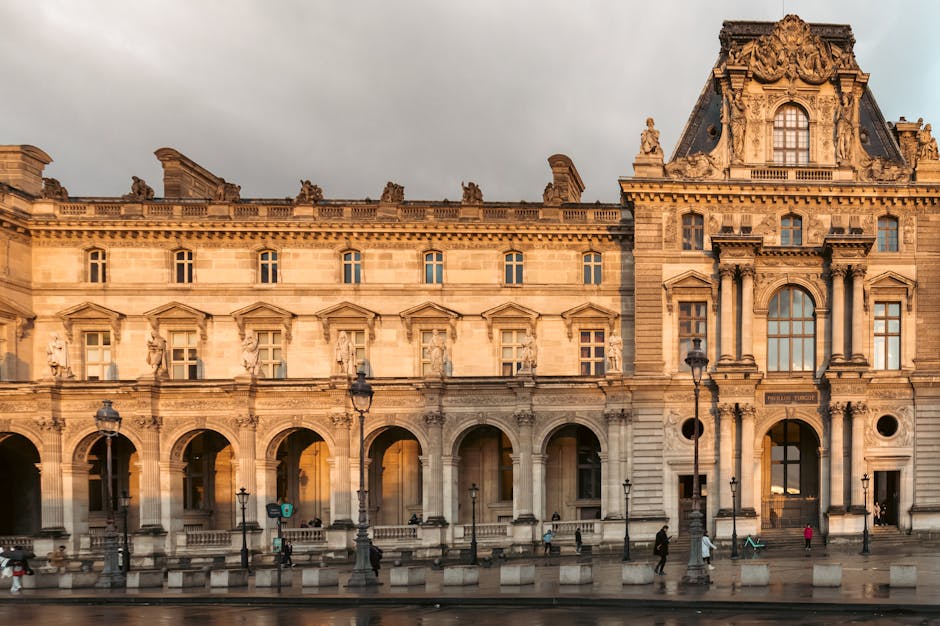 Paris Artistic Hotels With Velvet Floors and Balcony Walls