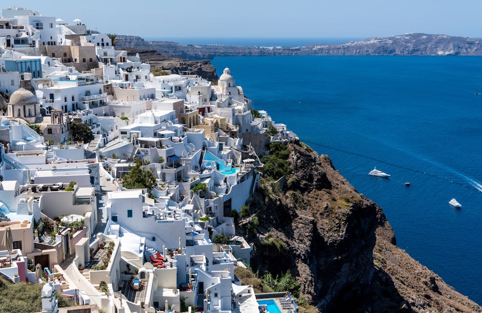 Santorini Cliff Hotels With Dome Ceilings and Ocean Walls